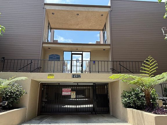 2nd image of 14912 Dickens St APT 13