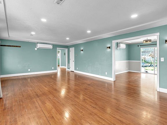 5th image of 243 N Shepherd Road