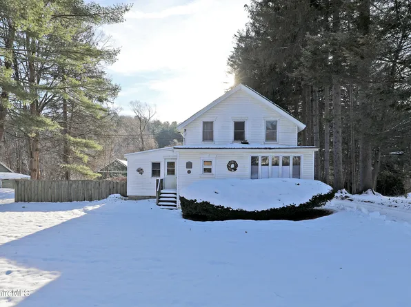 86 E Main St, Stockbridge, MA 01262