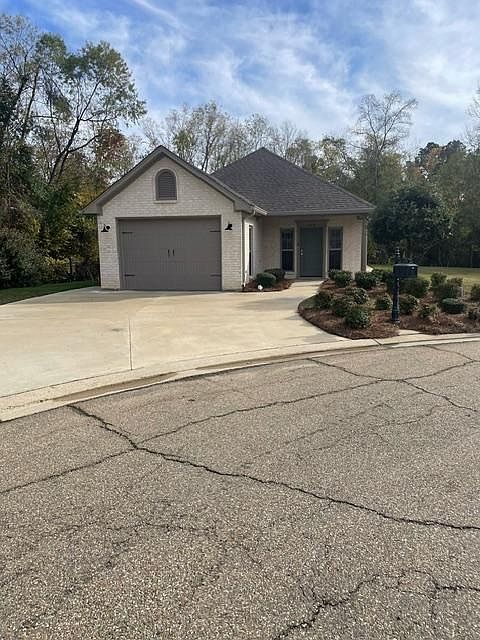 1st image of 115 Kaki Ln