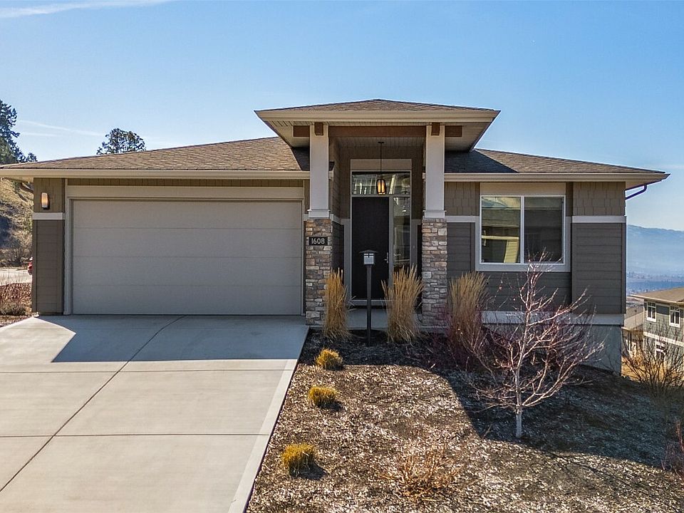 1st image of 1608 Summer Cres