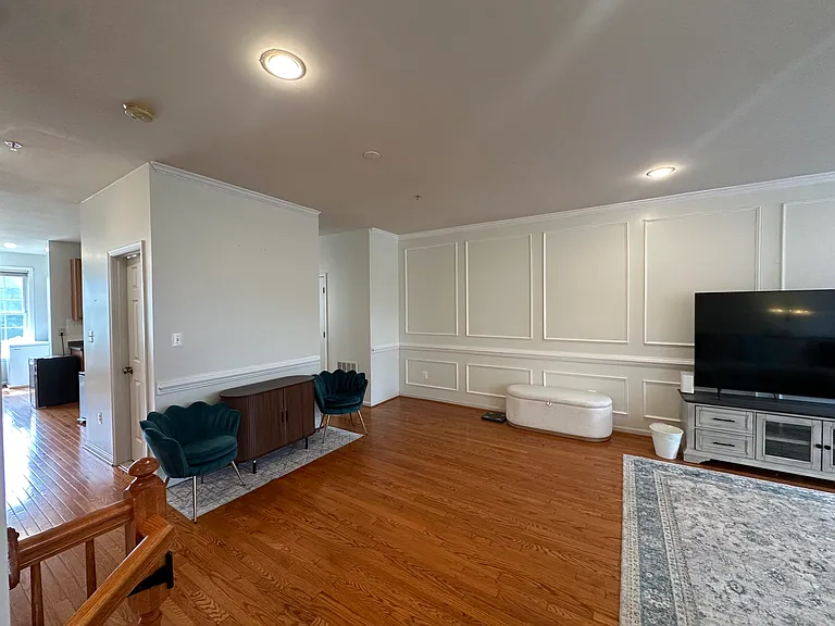 1145 Carbondale Way — Photo 8