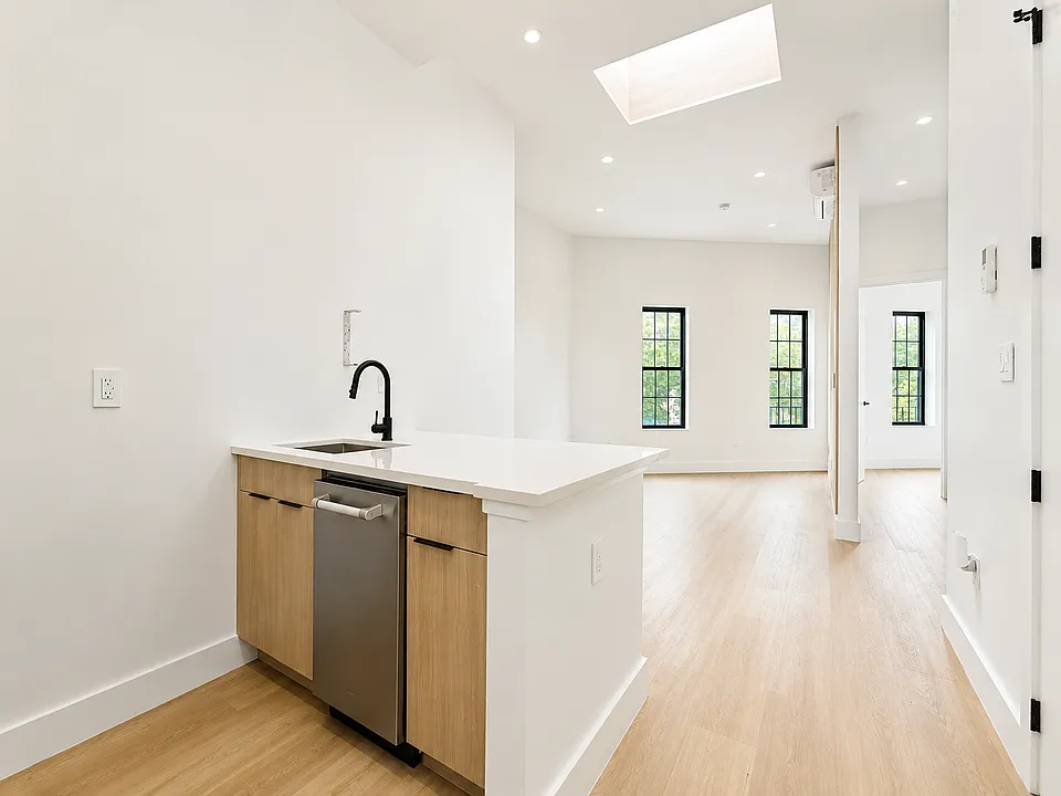375 Bushwick Ave #4R