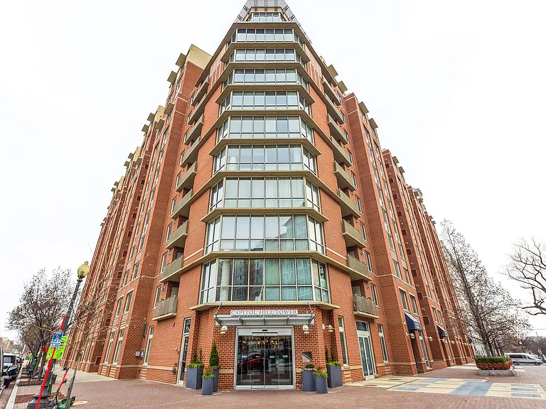 1000 New Jersey Ave SE #316 — Photo 1