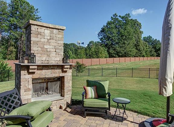 5th image of 3409 Tottenham Ct