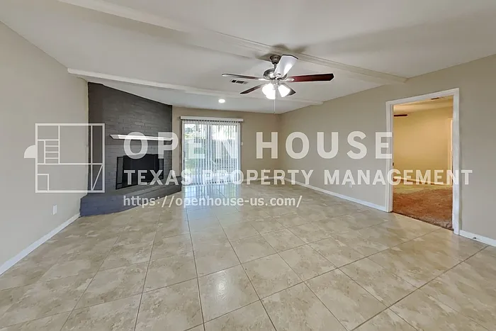 3202 Vandyke Dr — Photo 5