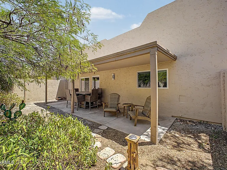 11416 E Altadena Ave — Photo 29