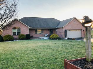 7 Jeffreys Ln, Uniontown, PA 15401