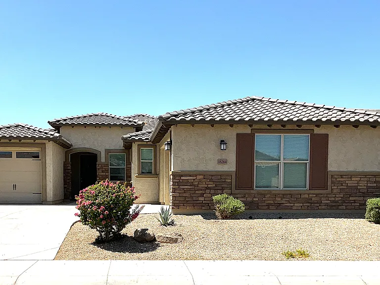 18264 W Thunderhill Pl — Photo 1