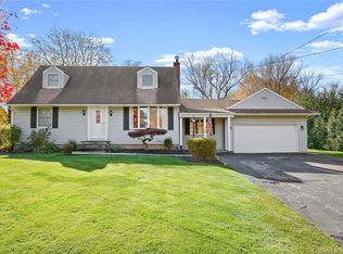 19 Jerome Ave, Trumbull, CT 06611
