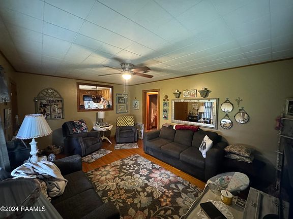 4th image of 1112 Julia St