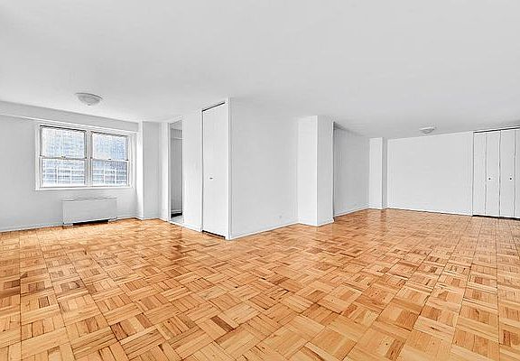 5th image of 300 E 40th St APT 18C