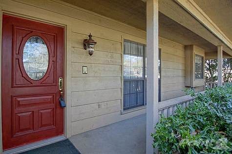 4th image of 5803 Plantation Dr