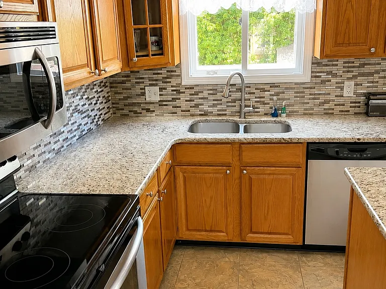 120 Caribou Dr — Photo 2