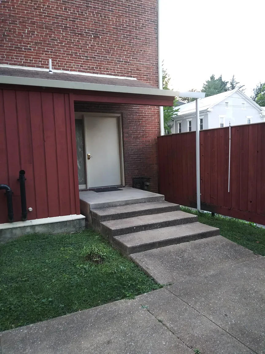 143 W Main St #Wow photo 1