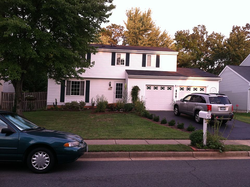 1st image of 107 Nalls Ct