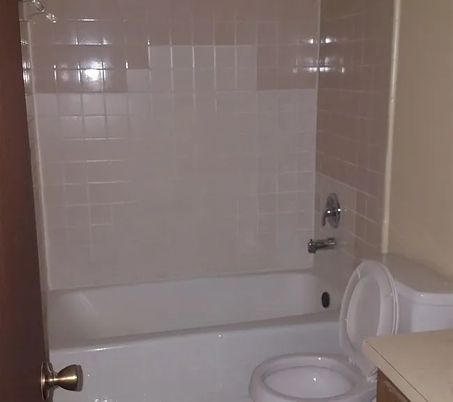 7496 Necia Dr S — Photo 3