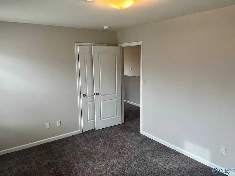 193 Cloverbrook Dr — Photo 17