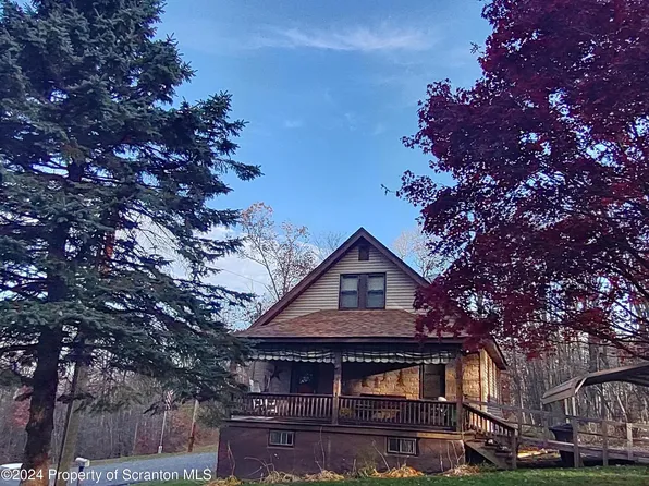 967 Hill St, Archbald, PA 18403