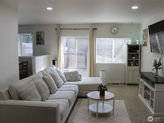 2nd image of 18817 SE 271st Place