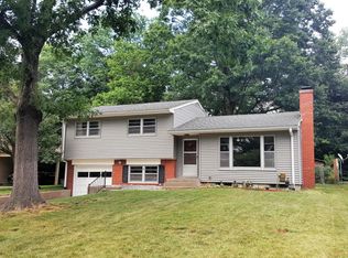 16 Clinton Dr, Columbia, MO 65203