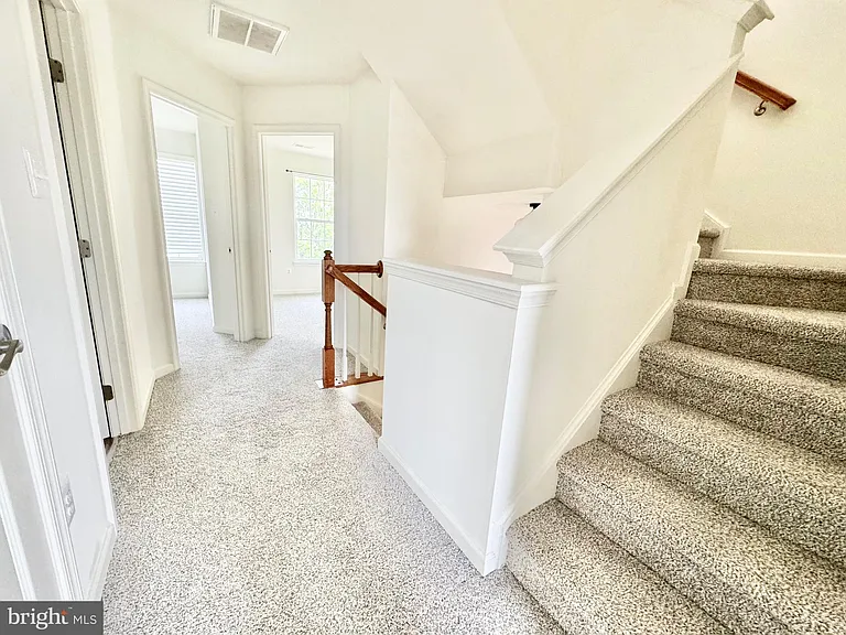 412 S Greenberry Ln — Photo 11