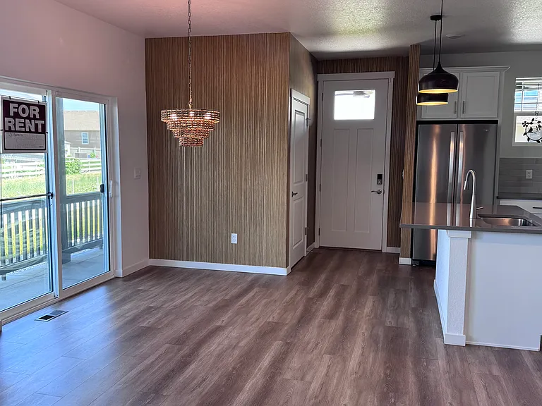 962 Andrews Crest Dr — Photo 11