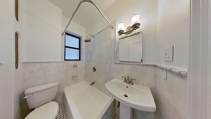 Rented by Bond New York | media 18