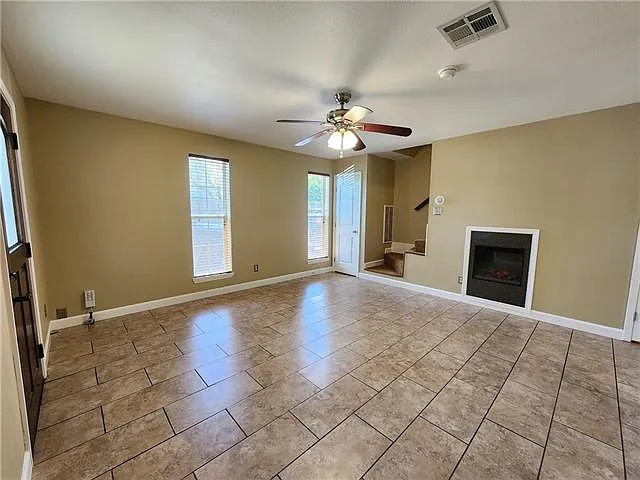 216 Nursery Ave — Photo 3