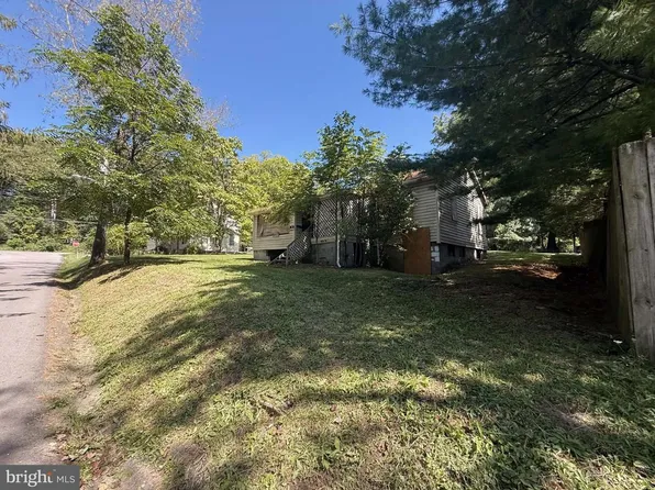 809 N Mountain Rd, Oakland, MD 21550