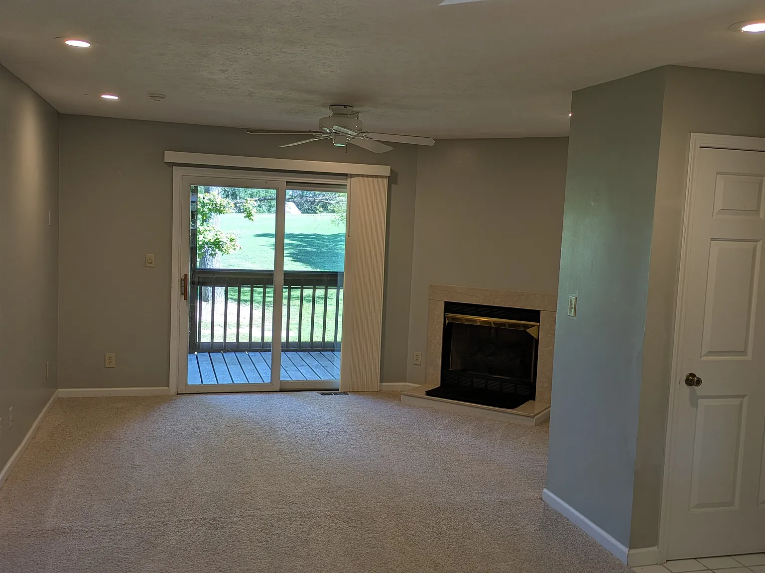 2 bed, 1007 sqft, $1,295 — Photo 1