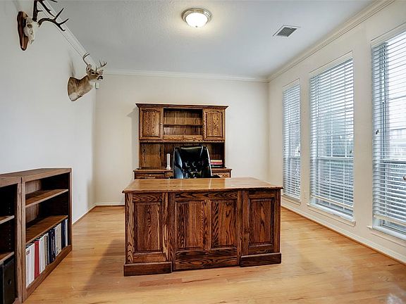 4th image of 8610 Westbrook Forest Dr