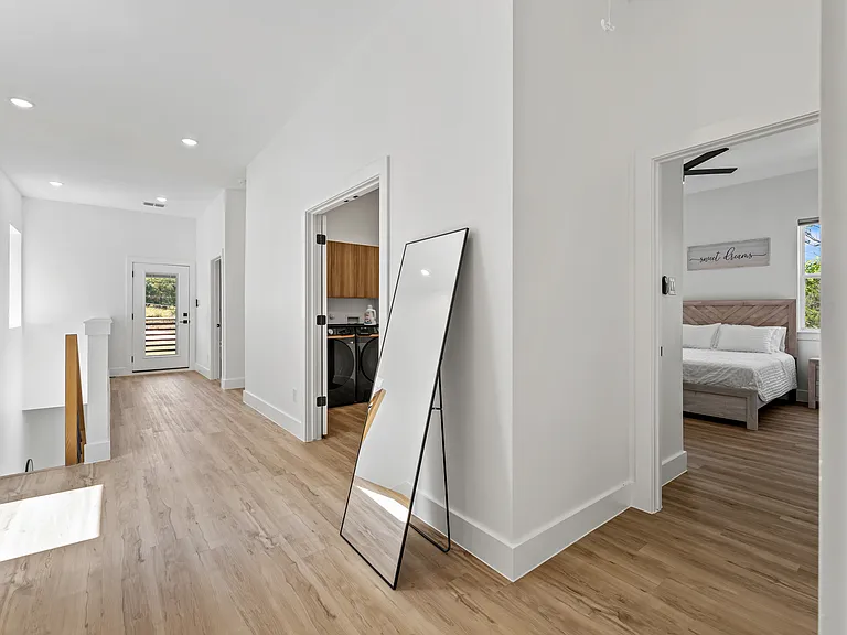 404 Cleaves St — Photo 29