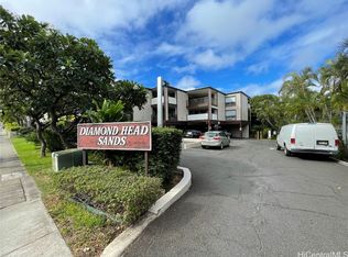 3721 Kanaina Ave APT 310, Honolulu, HI 96815