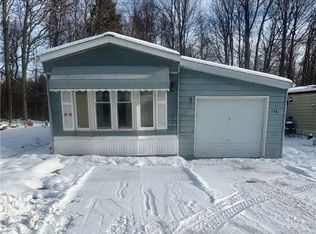 8701 Mayfield Rd, Chesterland, OH 44026