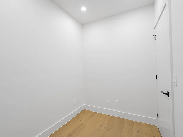 190 6th Ave #1R — Photo 15