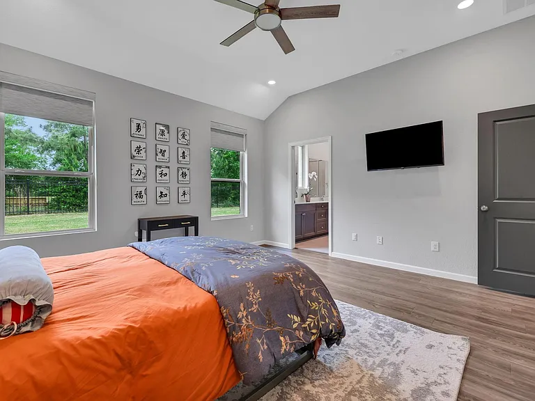 4933 Chester Lake Ln — Photo 22