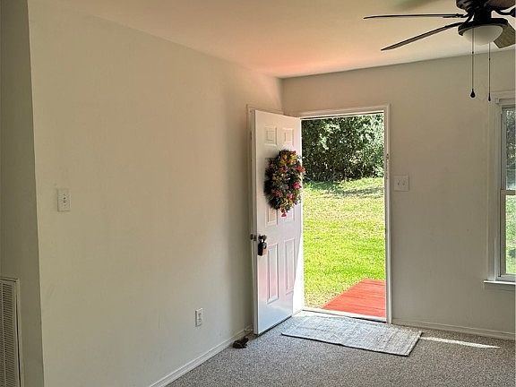 3rd image of 4590 Fox Chase Run