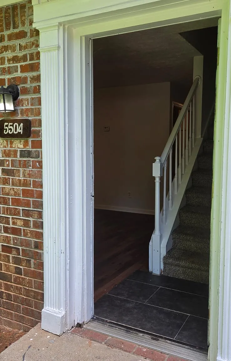 5506 Estates Court - 1 — Photo 2