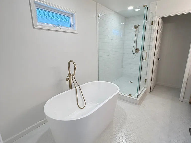 215 Glen Holly Dr — Photo 11