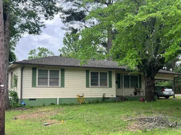 200 Dancer Dr, Longview, TX 75604