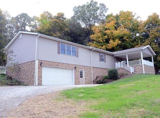 3155 Harding Ln, Cambridge, OH 43725