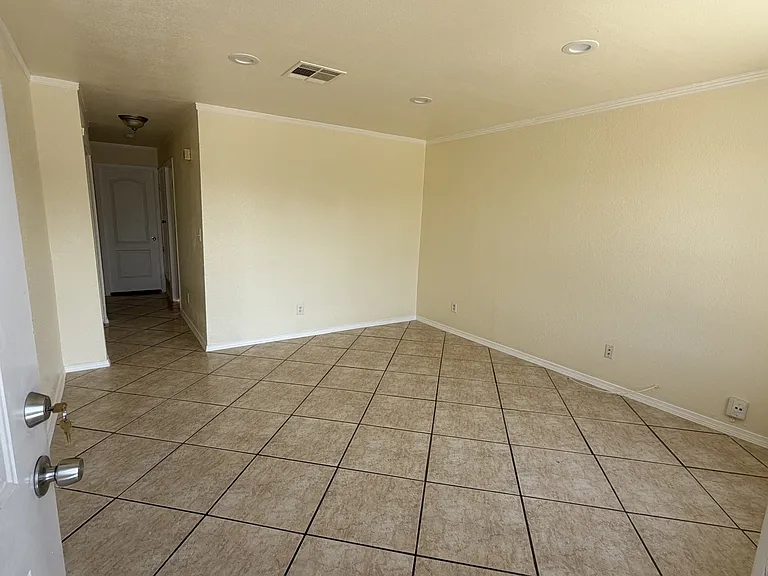 12135 Tower View Dr — Photo 2