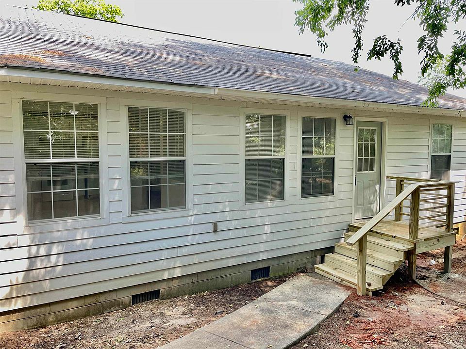 1st image of 208 Bates St