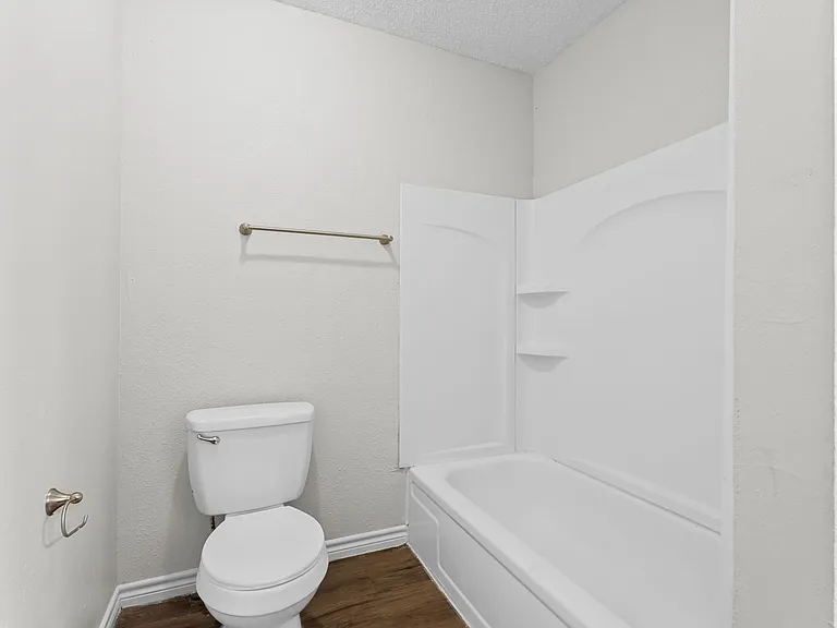 429 Johnson St #4 — Photo 12