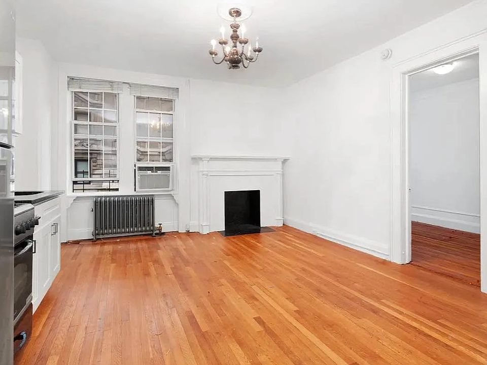 1st image of 711 Madison Ave #10