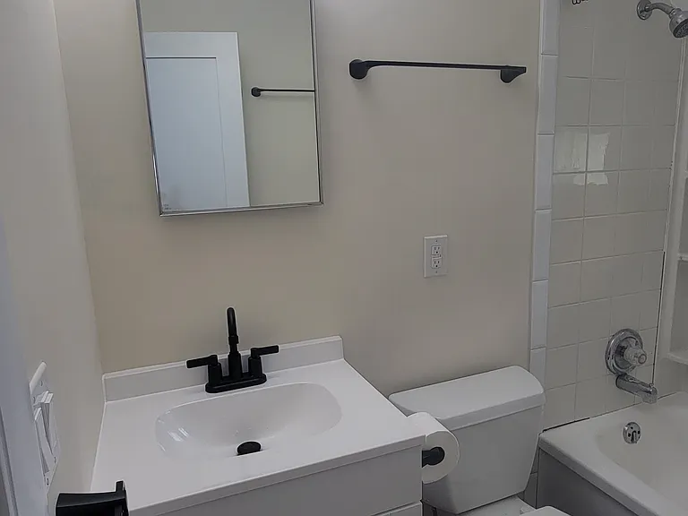 7574 Lakeport Rd #4 — Photo 9