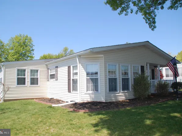 12 Victoria Ct, Souderton, PA 18964