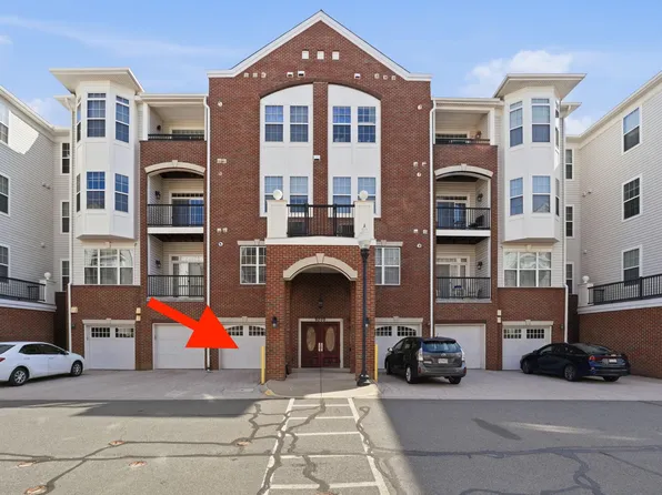 9200 Charleston Dr Unit 404, Manassas, VA 20110