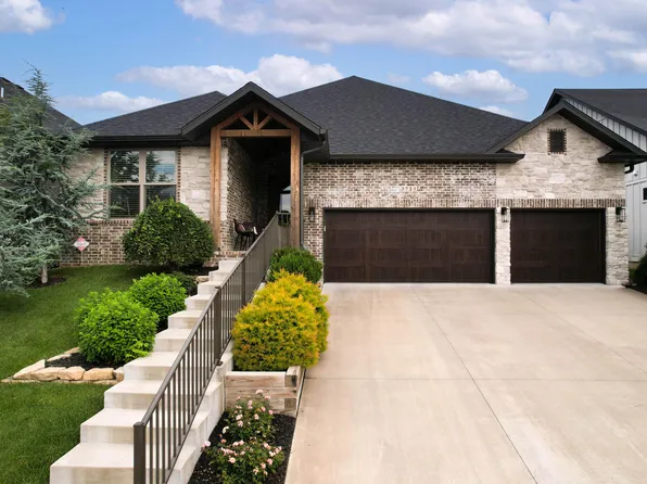 3721 E Hutcheson Avenue, Springfield, MO 65802